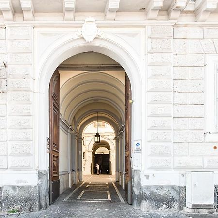 Bed and Breakfast Lux Caracciolo Neapel Exterior foto