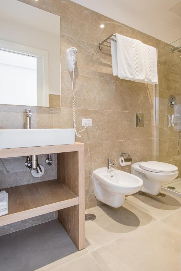 Bed and Breakfast Lux Caracciolo Neapel Exterior foto