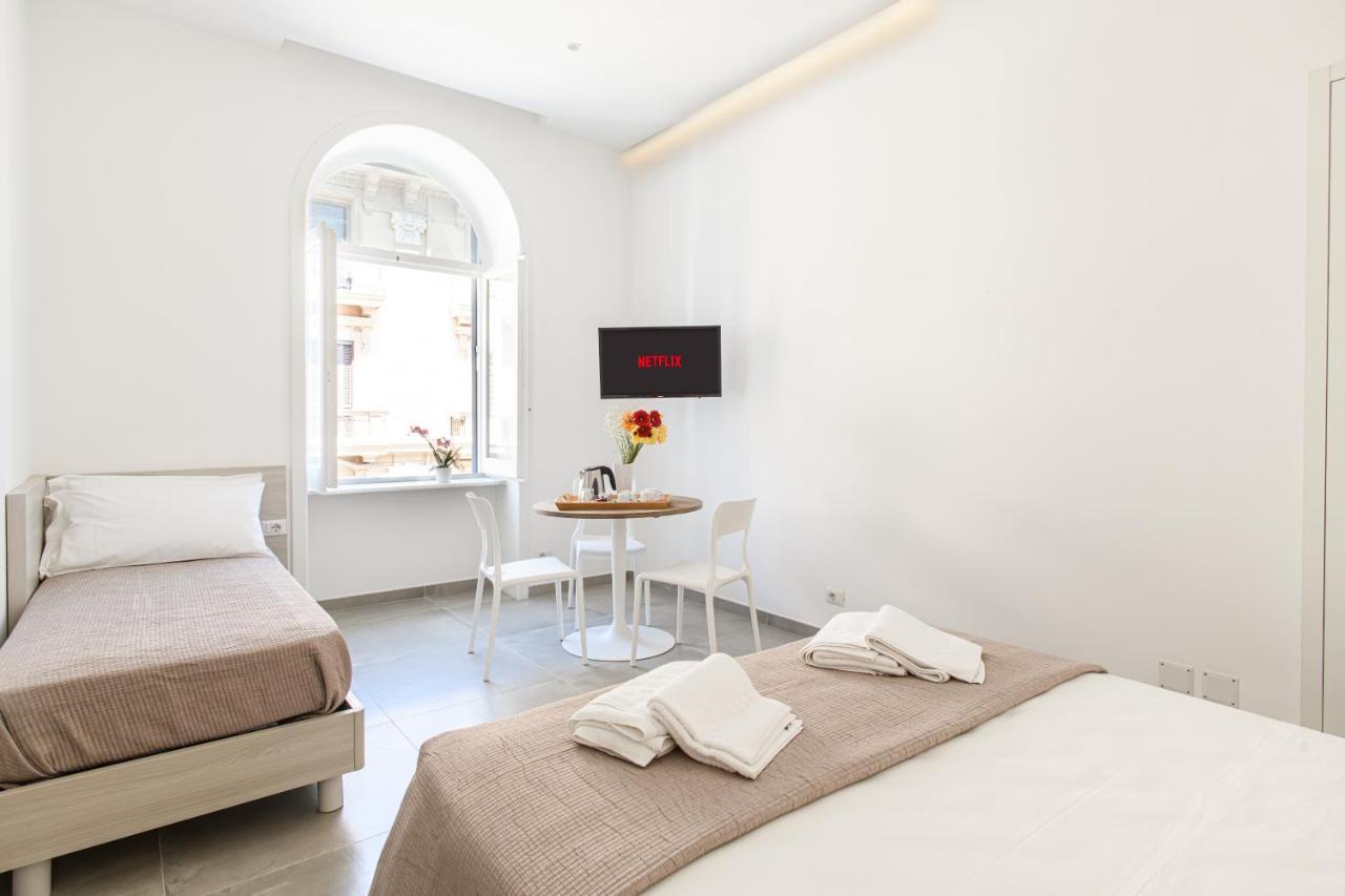 Bed and Breakfast Lux Caracciolo Neapel Exterior foto